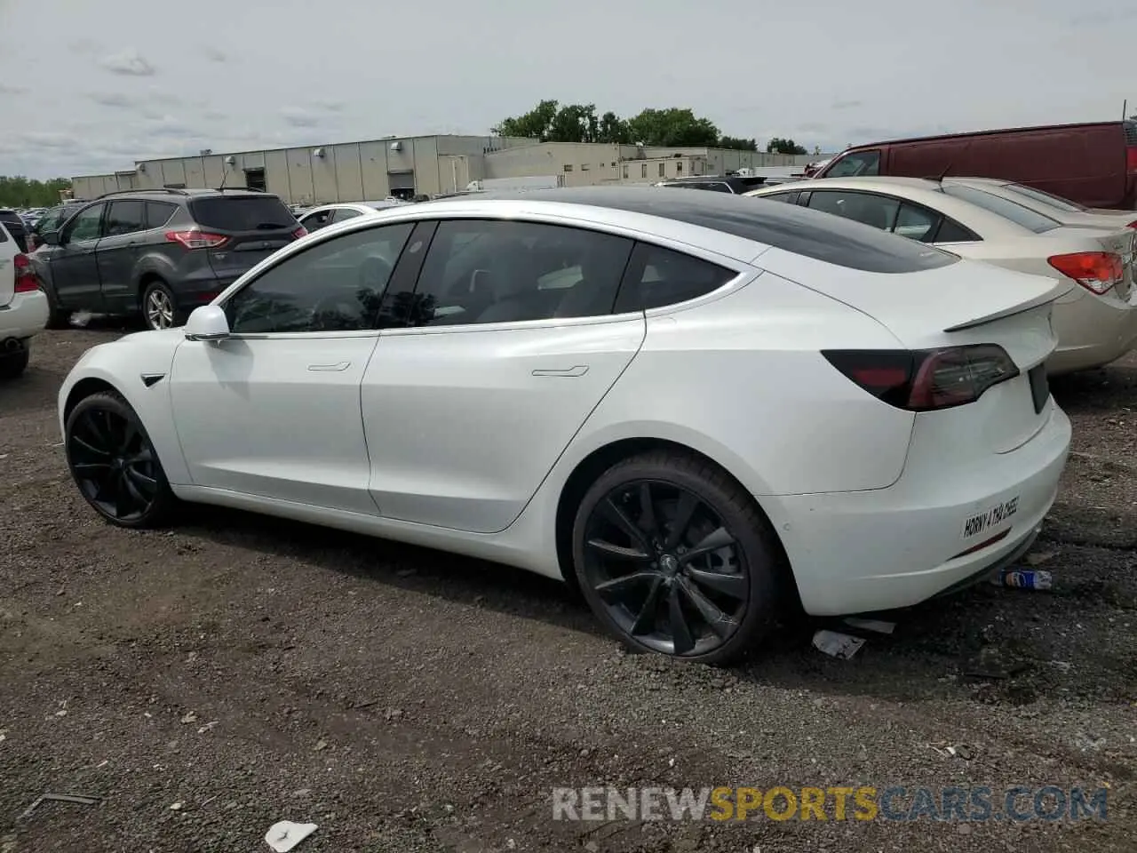 2 fotografías del automóvil dañado 5YJ3E1EA2KF486532 TESLA MODEL 3 2019