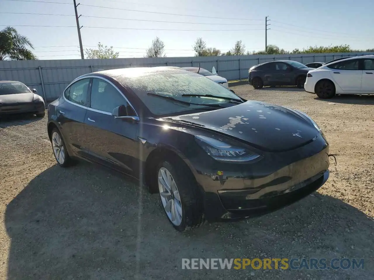 4 fotografías del automóvil dañado 5YJ3E1EA3KF300335 TESLA MODEL 3 2019