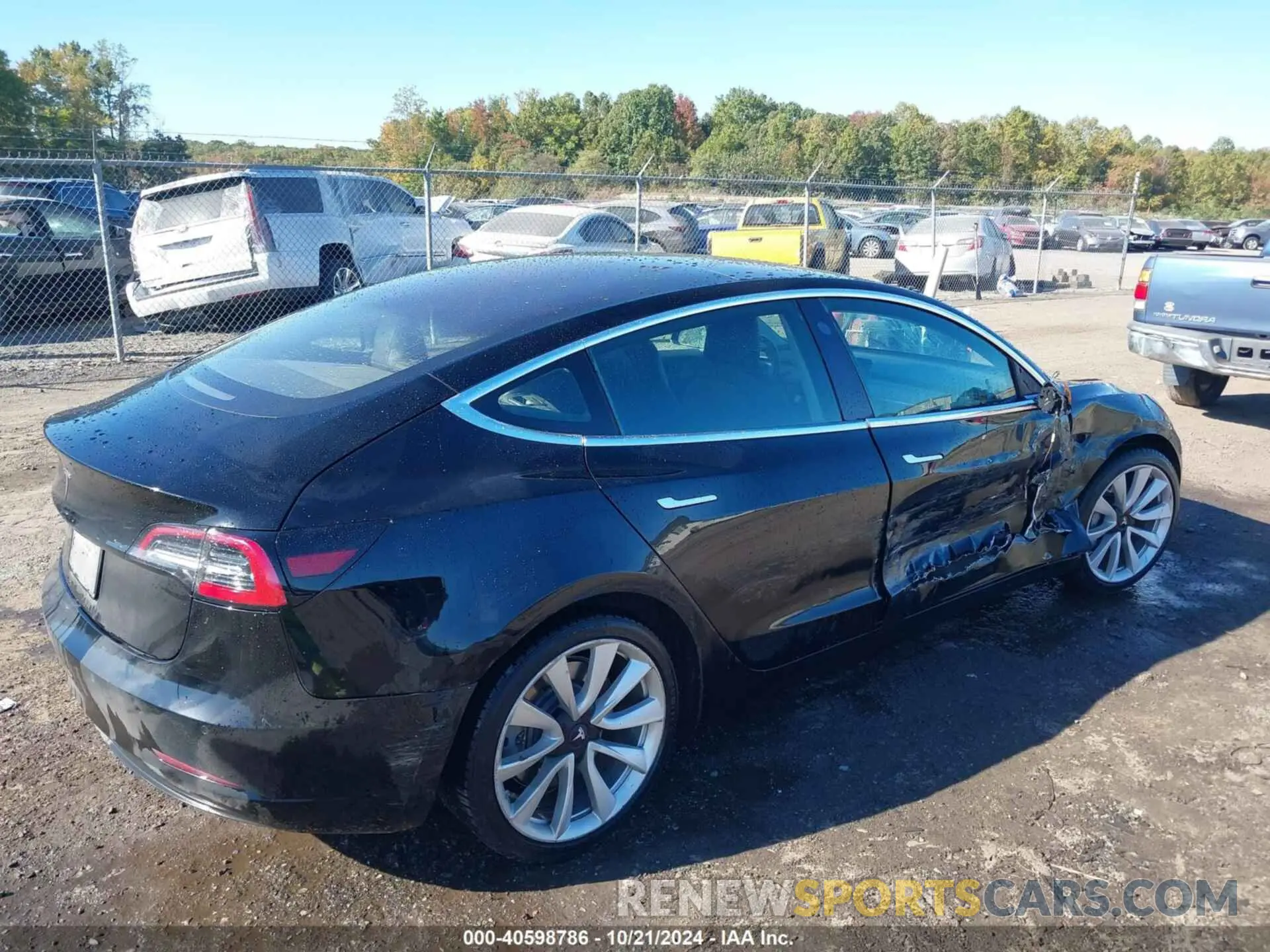 4 fotografías del automóvil dañado 5YJ3E1EA3KF300688 TESLA MODEL 3 2019