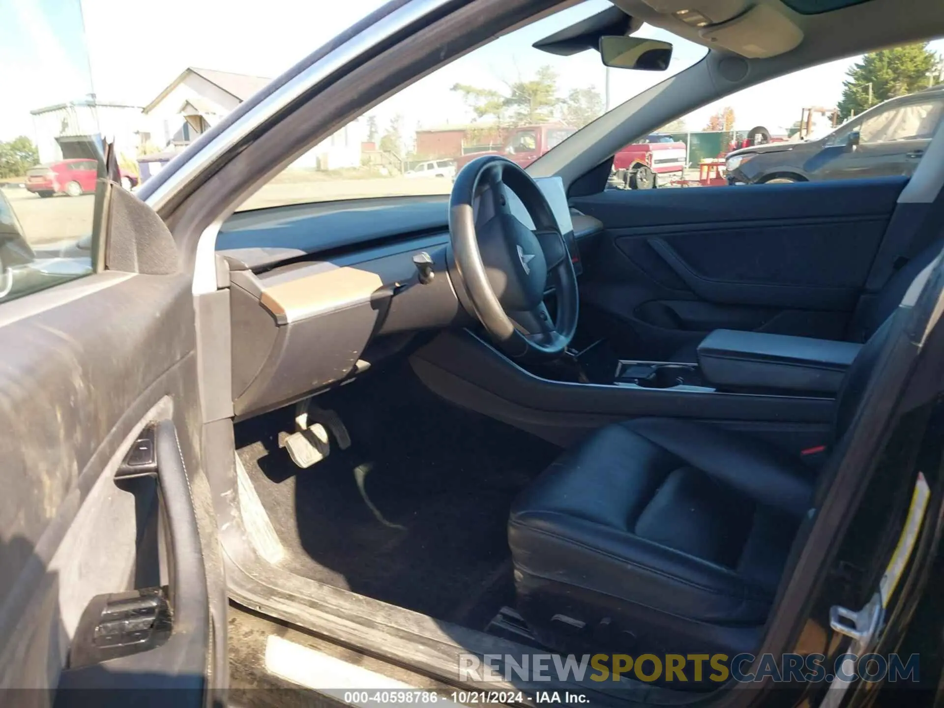 5 fotografías del automóvil dañado 5YJ3E1EA3KF300688 TESLA MODEL 3 2019