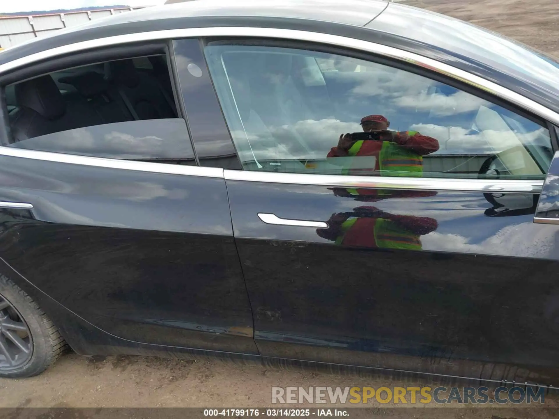 13 fotografías del automóvil dañado 5YJ3E1EA3KF304286 TESLA MODEL 3 2019