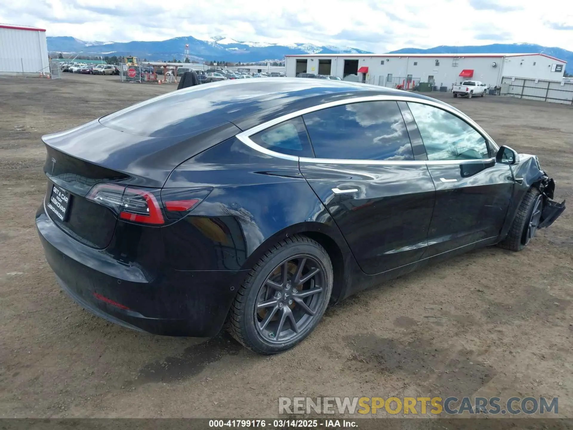 4 fotografías del automóvil dañado 5YJ3E1EA3KF304286 TESLA MODEL 3 2019