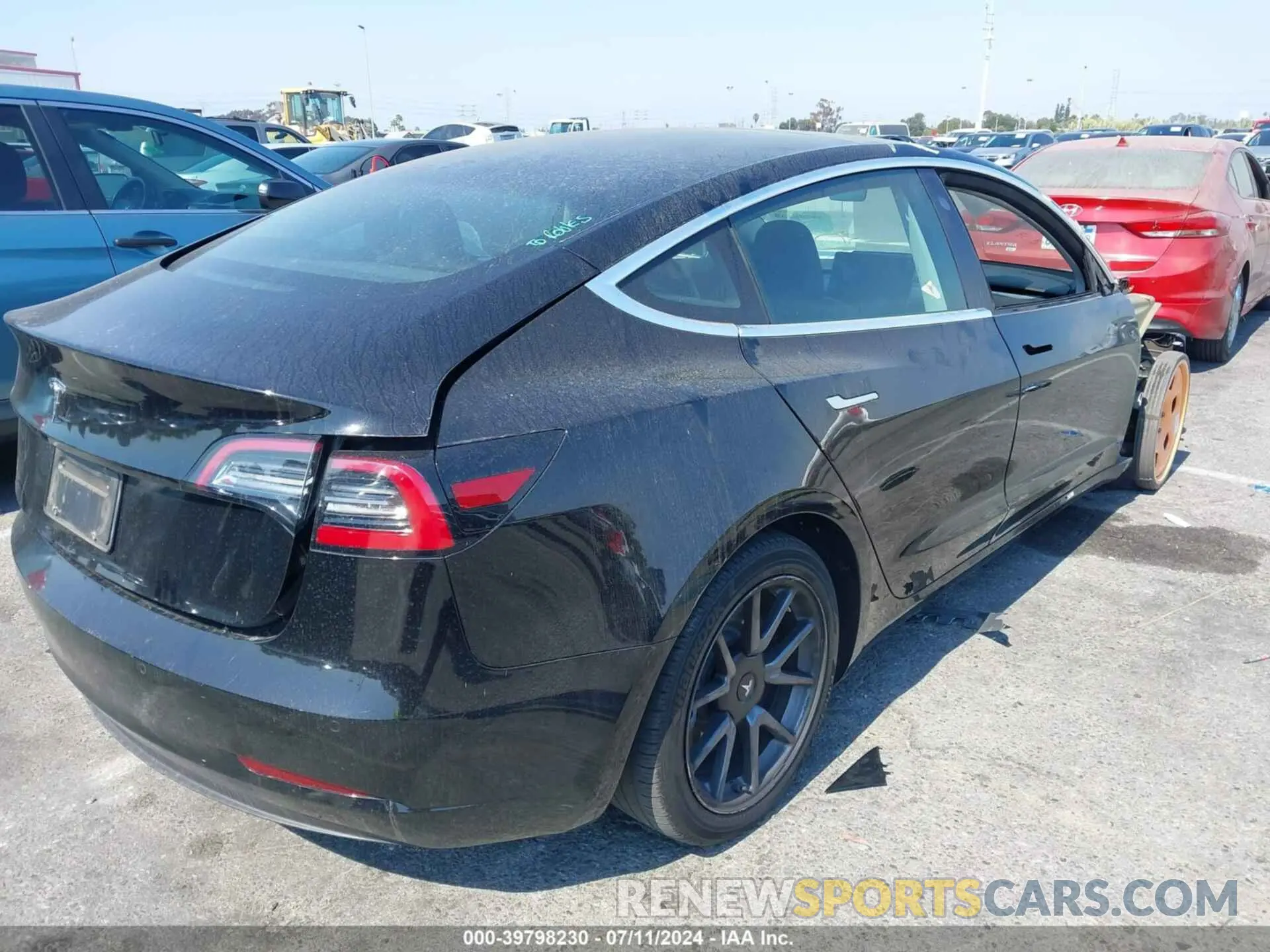4 fotografías del automóvil dañado 5YJ3E1EA3KF304546 TESLA MODEL 3 2019