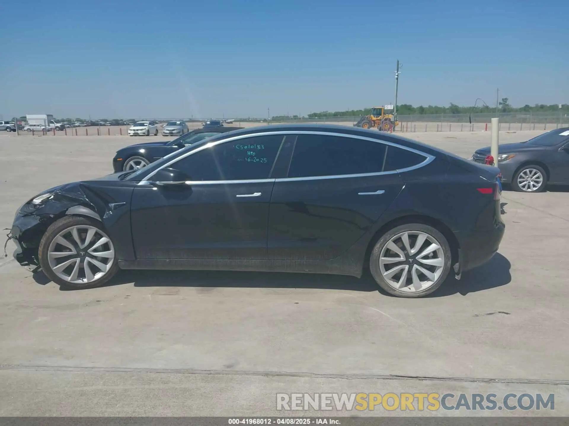 13 fotografías del automóvil dañado 5YJ3E1EA3KF310976 TESLA MODEL 3 2019