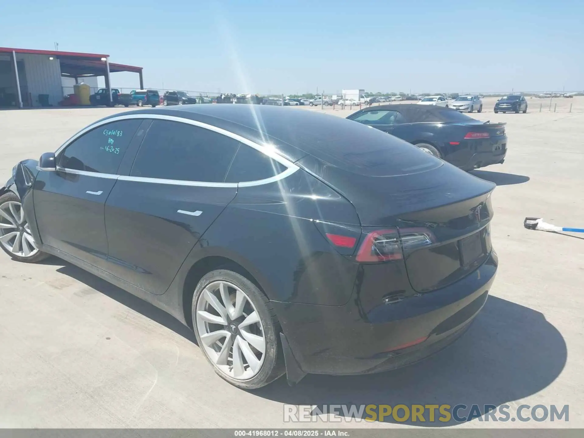 3 fotografías del automóvil dañado 5YJ3E1EA3KF310976 TESLA MODEL 3 2019
