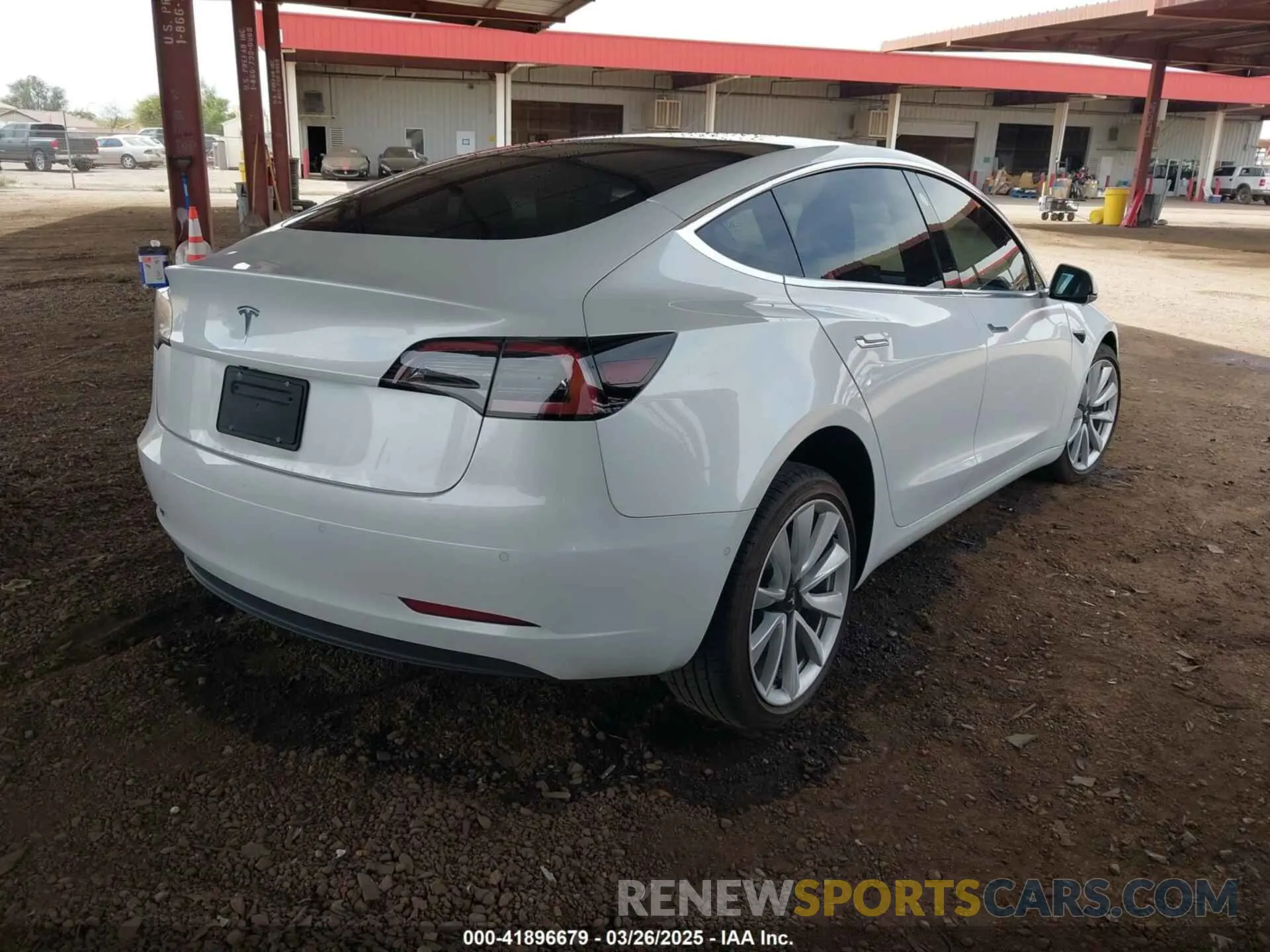 4 fotografías del automóvil dañado 5YJ3E1EA3KF332864 TESLA MODEL 3 2019