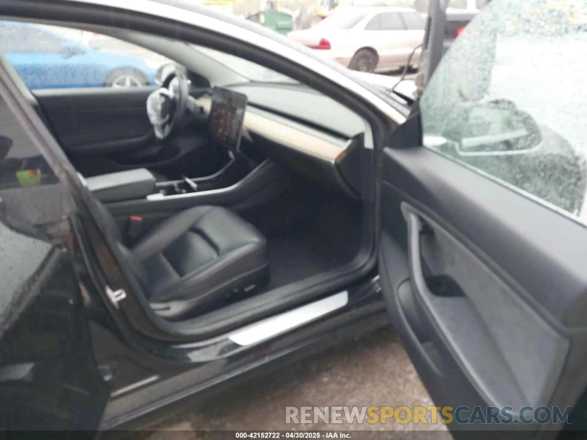 5 fotografías del automóvil dañado 5YJ3E1EA3KF403013 TESLA MODEL 3 2019