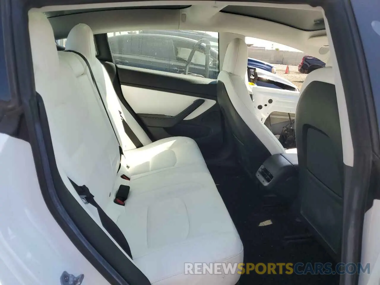 10 fotografías del automóvil dañado 5YJ3E1EA3KF509980 TESLA MODEL 3 2019