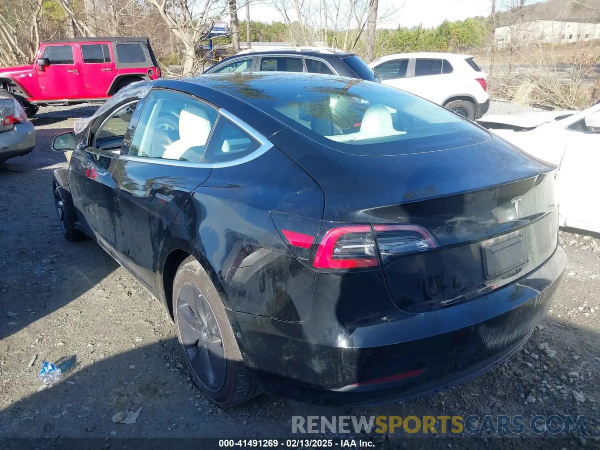 3 fotografías del automóvil dañado 5YJ3E1EA4KF317872 TESLA MODEL 3 2019