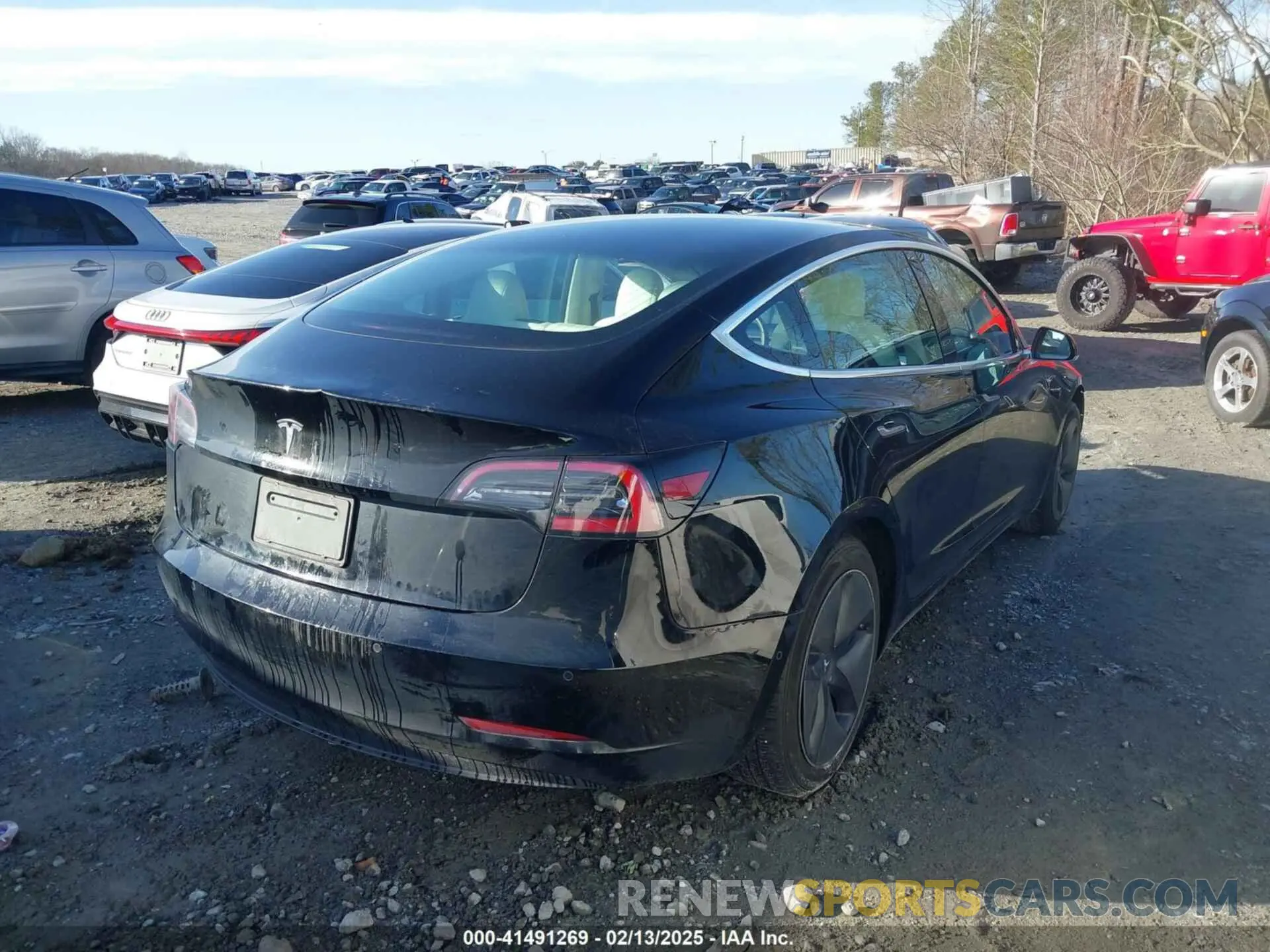 4 fotografías del automóvil dañado 5YJ3E1EA4KF317872 TESLA MODEL 3 2019