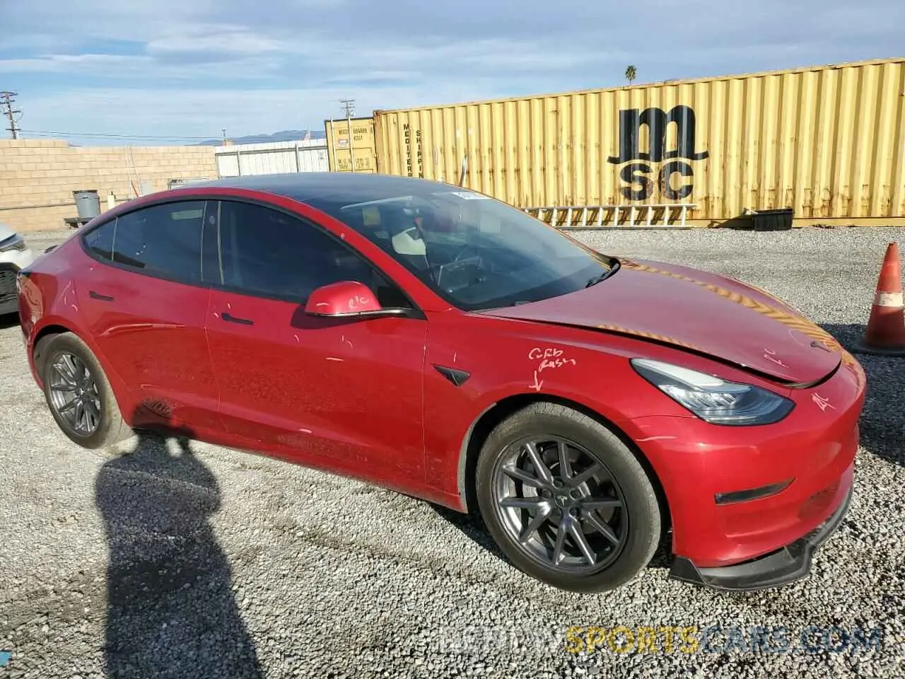 4 fotografías del automóvil dañado 5YJ3E1EA4KF396489 TESLA MODEL 3 2019