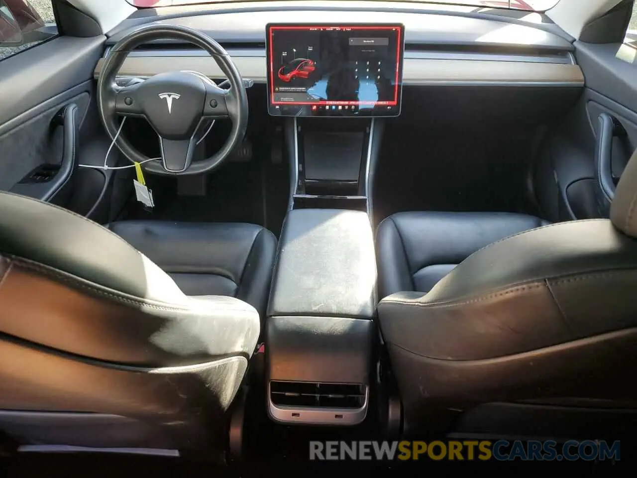 8 fotografías del automóvil dañado 5YJ3E1EA4KF396489 TESLA MODEL 3 2019
