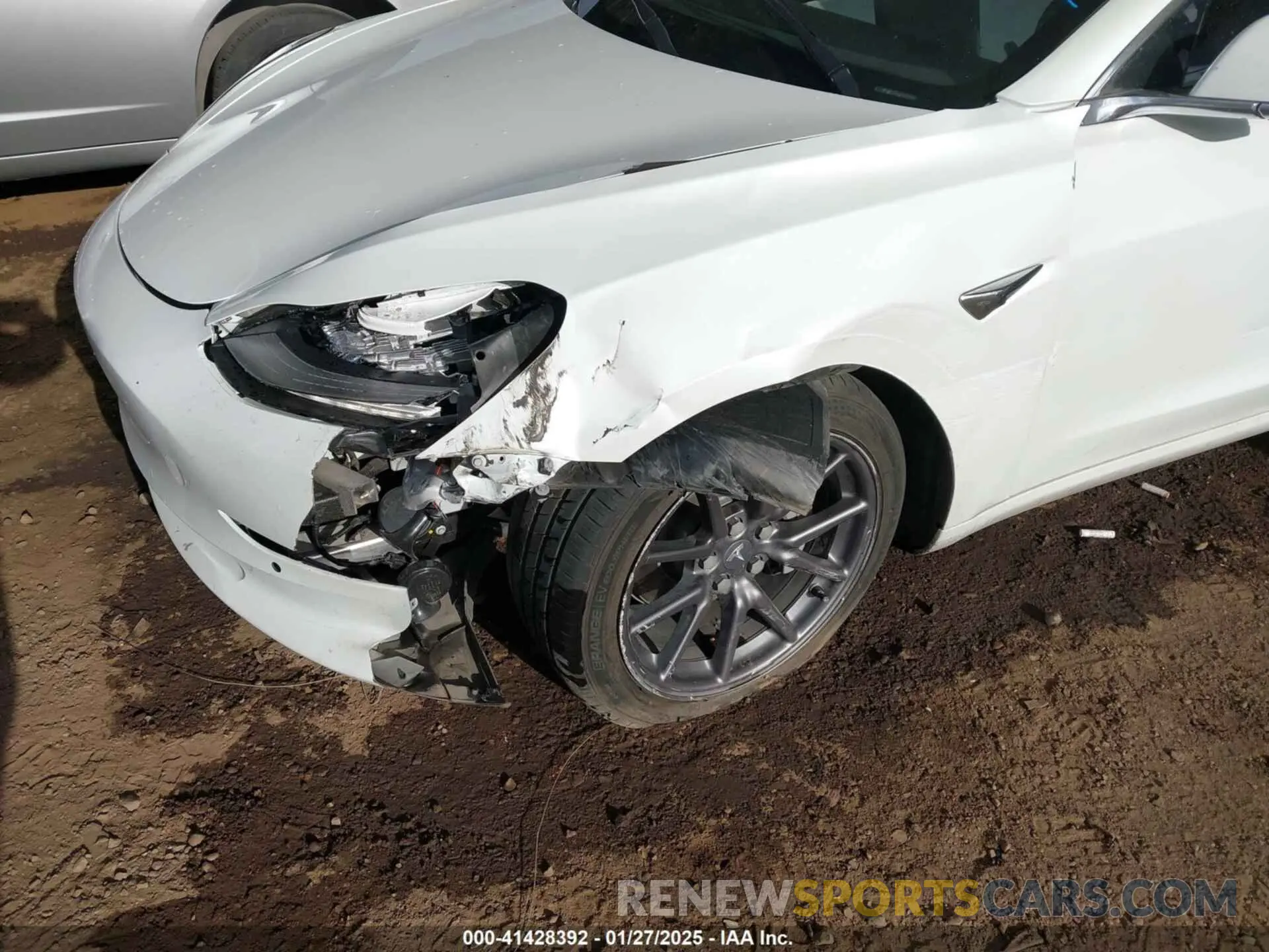 6 fotografías del automóvil dañado 5YJ3E1EA4KF402940 TESLA MODEL 3 2019