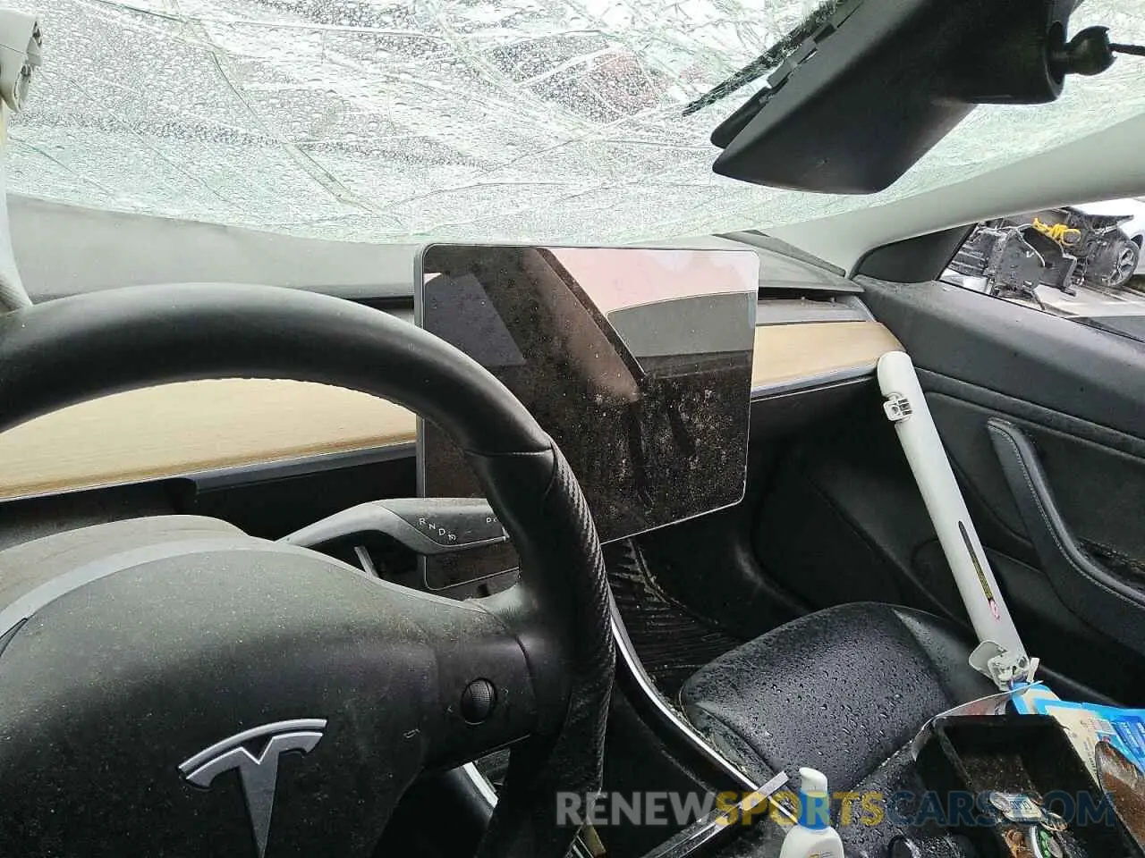 9 fotografías del automóvil dañado 5YJ3E1EA4KF407409 TESLA MODEL 3 2019