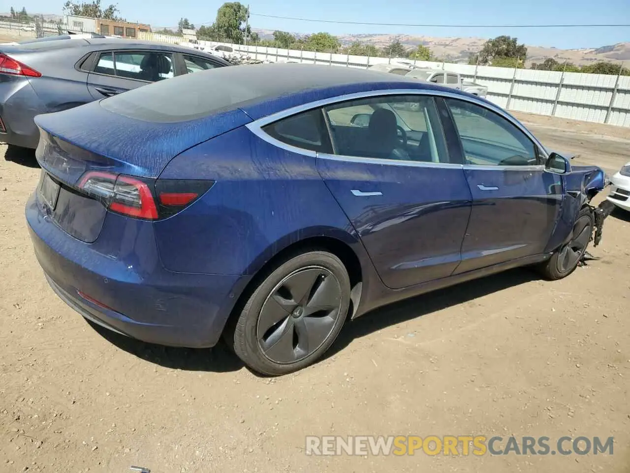 3 fotografías del automóvil dañado 5YJ3E1EA4KF424968 TESLA MODEL 3 2019
