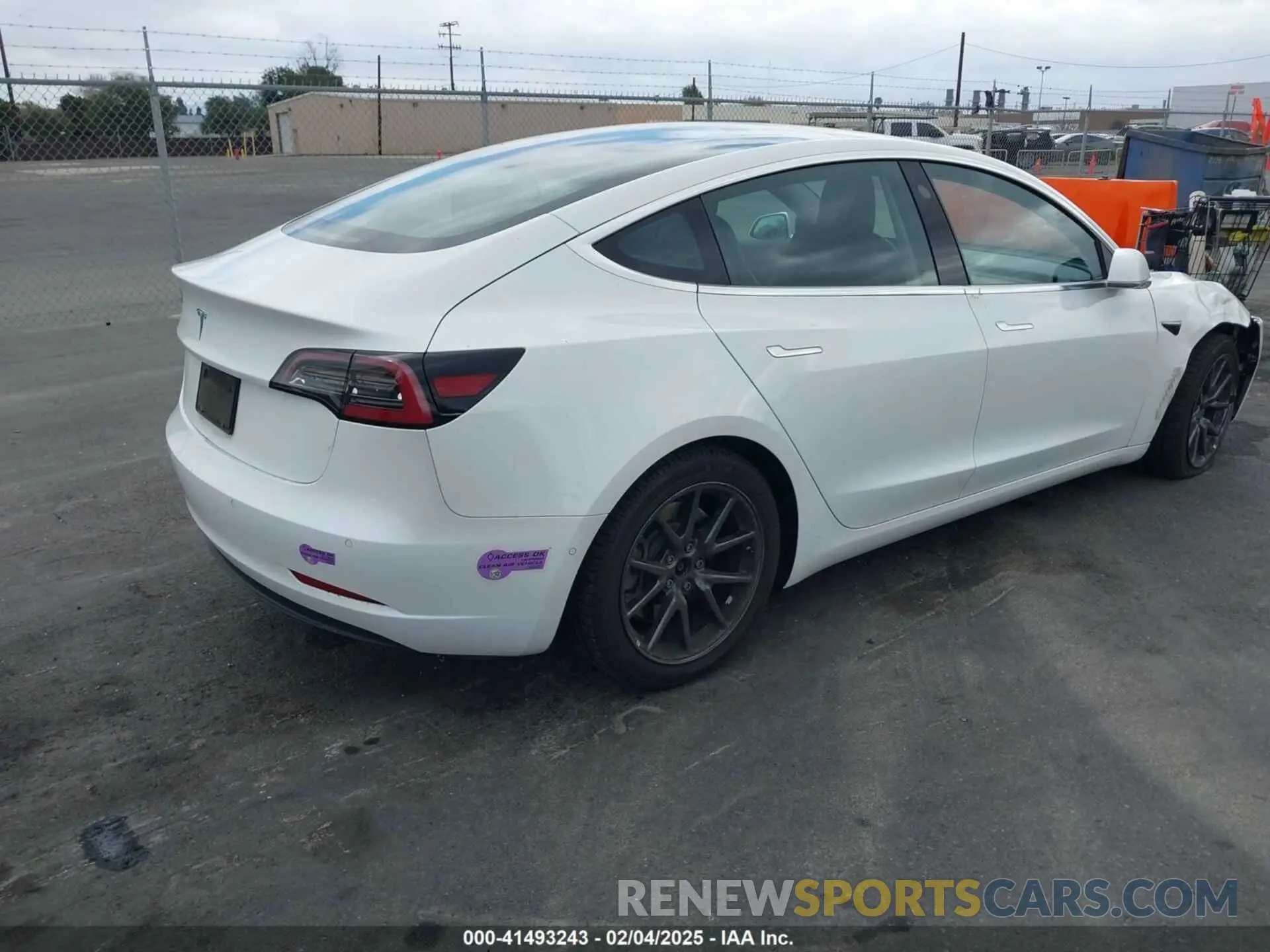 4 fotografías del automóvil dañado 5YJ3E1EA4KF426638 TESLA MODEL 3 2019