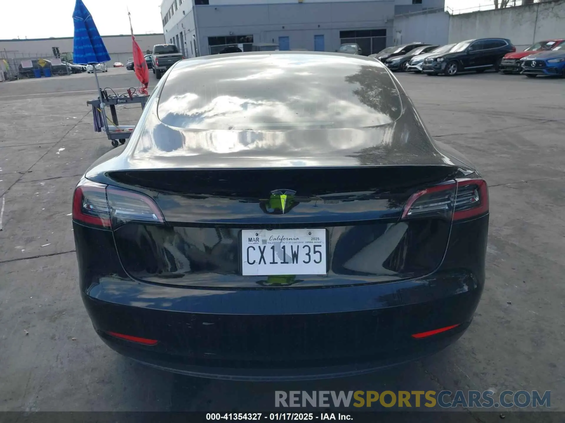 17 fotografías del automóvil dañado 5YJ3E1EA4KF426705 TESLA MODEL 3 2019
