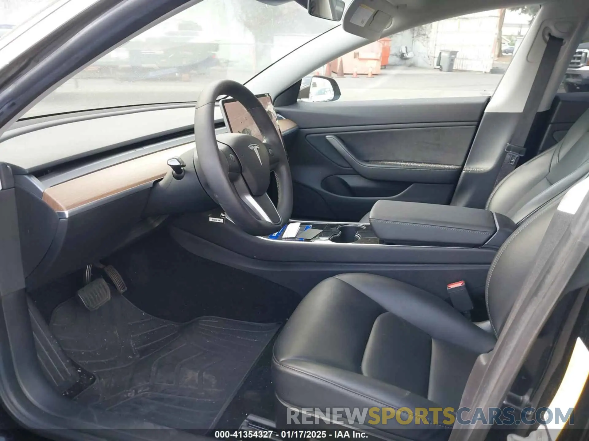 5 fotografías del automóvil dañado 5YJ3E1EA4KF426705 TESLA MODEL 3 2019