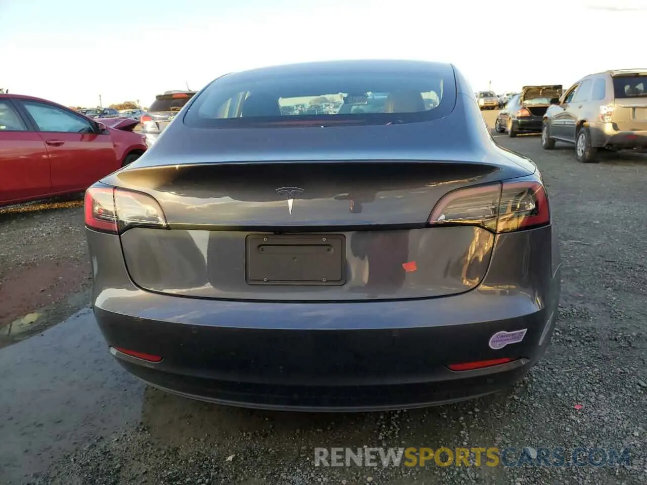 6 fotografías del automóvil dañado 5YJ3E1EA4KF435369 TESLA MODEL 3 2019