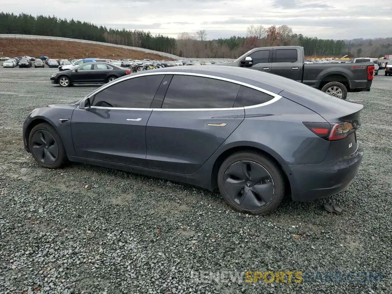 2 fotografías del automóvil dañado 5YJ3E1EA4KF531034 TESLA MODEL 3 2019