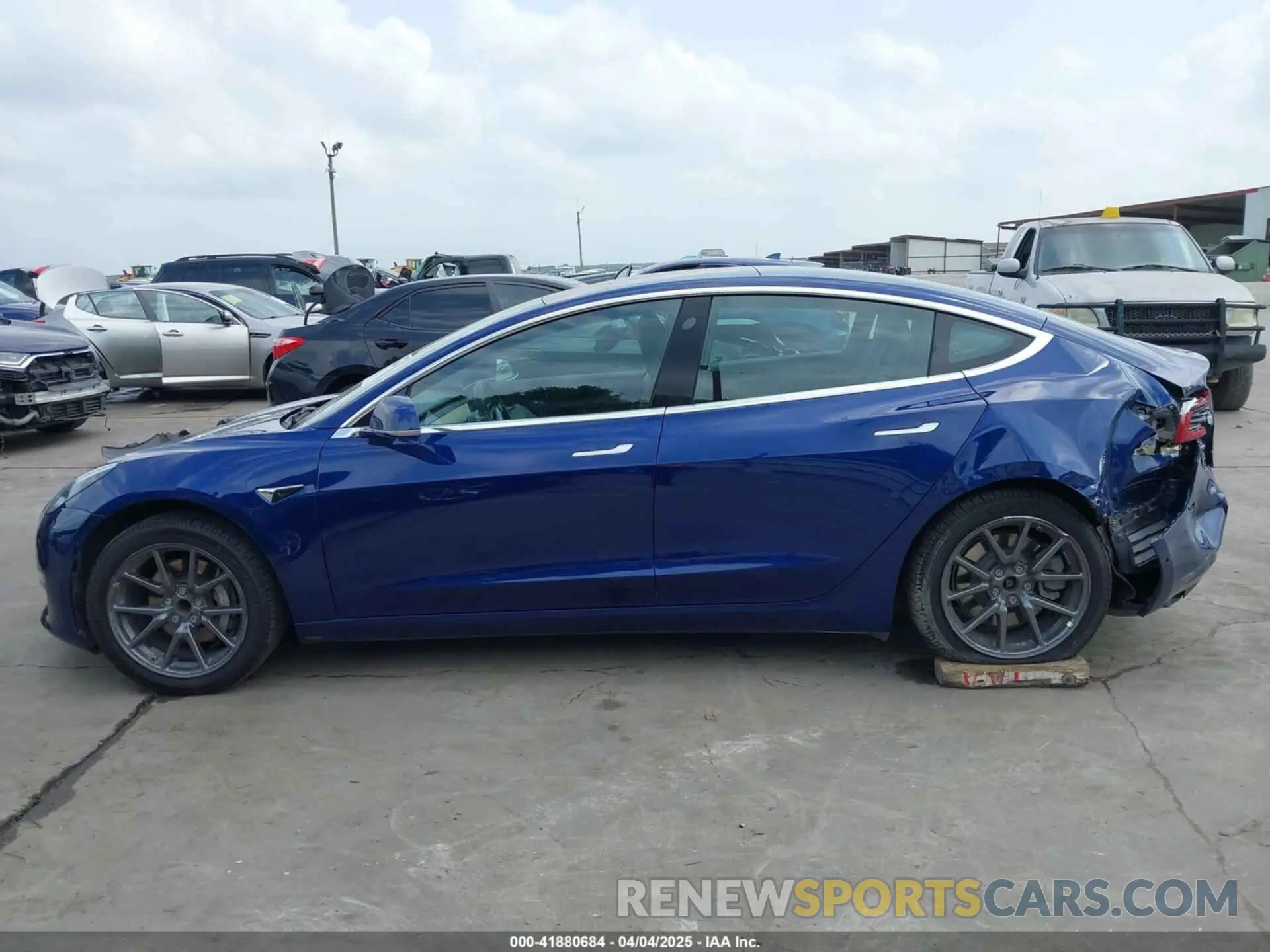 15 fotografías del automóvil dañado 5YJ3E1EA5KF190453 TESLA MODEL 3 2019