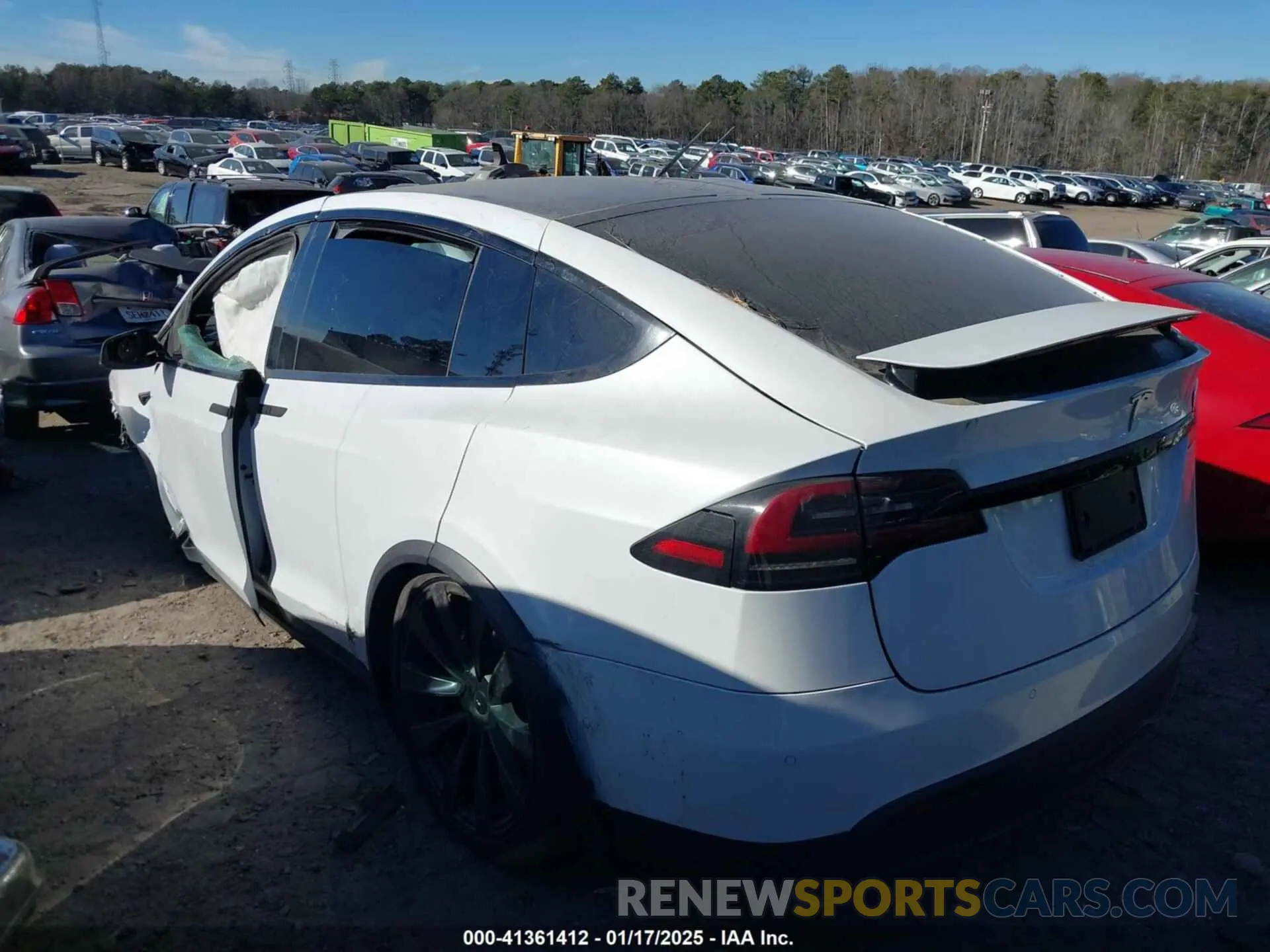 3 fotografías del automóvil dañado 5YJ3E1EA5KF297213 TESLA MODEL 3 2019