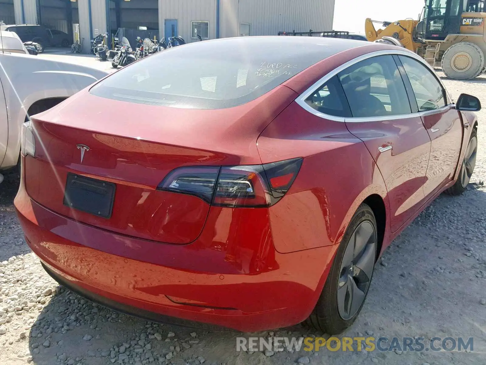 4 fotografías del automóvil dañado 5YJ3E1EA5KF298958 TESLA MODEL 3 2019