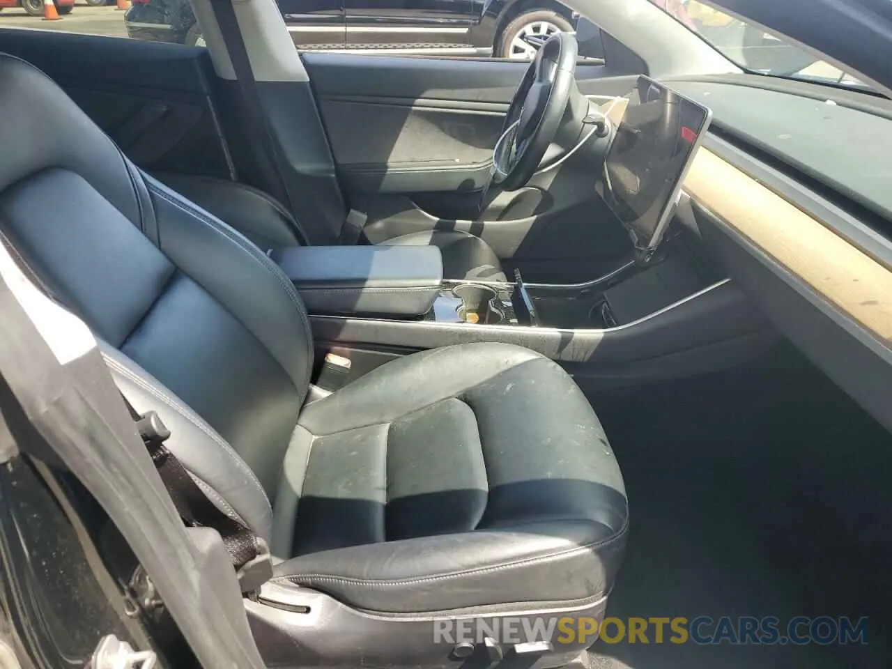 7 fotografías del automóvil dañado 5YJ3E1EA5KF304922 TESLA MODEL 3 2019