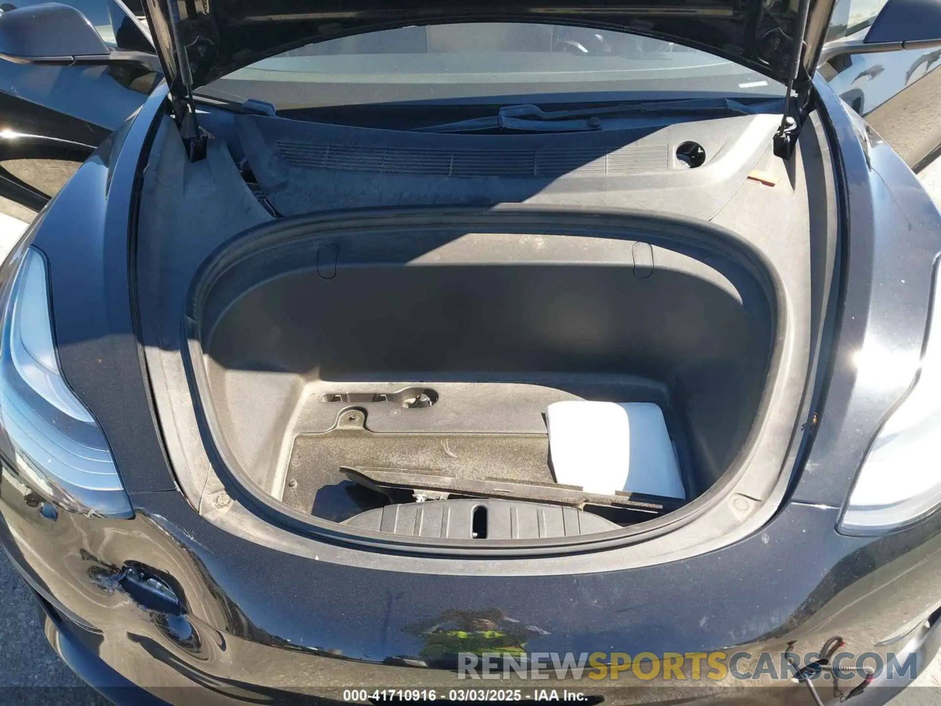 10 fotografías del automóvil dañado 5YJ3E1EA5KF306816 TESLA MODEL 3 2019