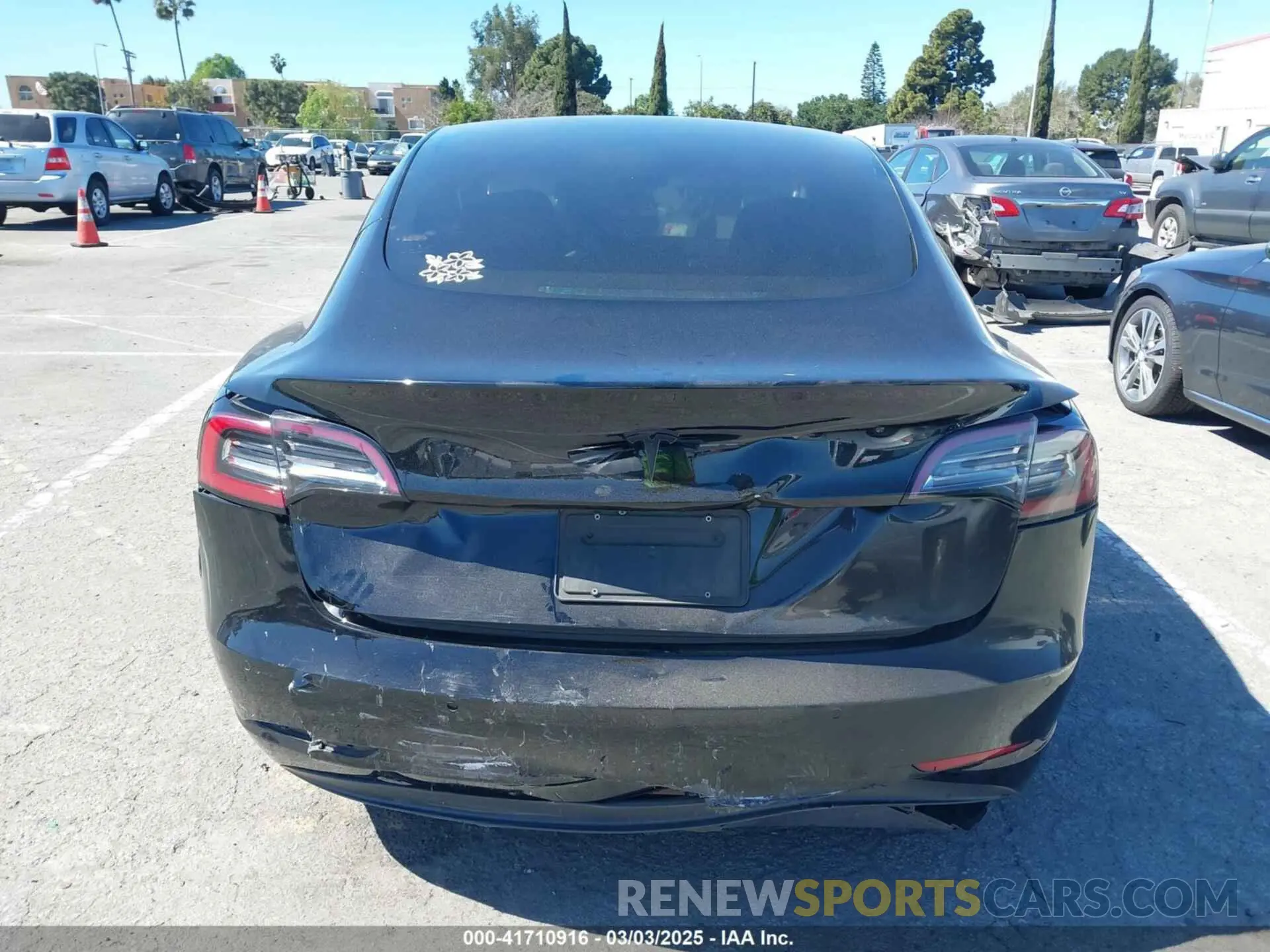 16 fotografías del automóvil dañado 5YJ3E1EA5KF306816 TESLA MODEL 3 2019