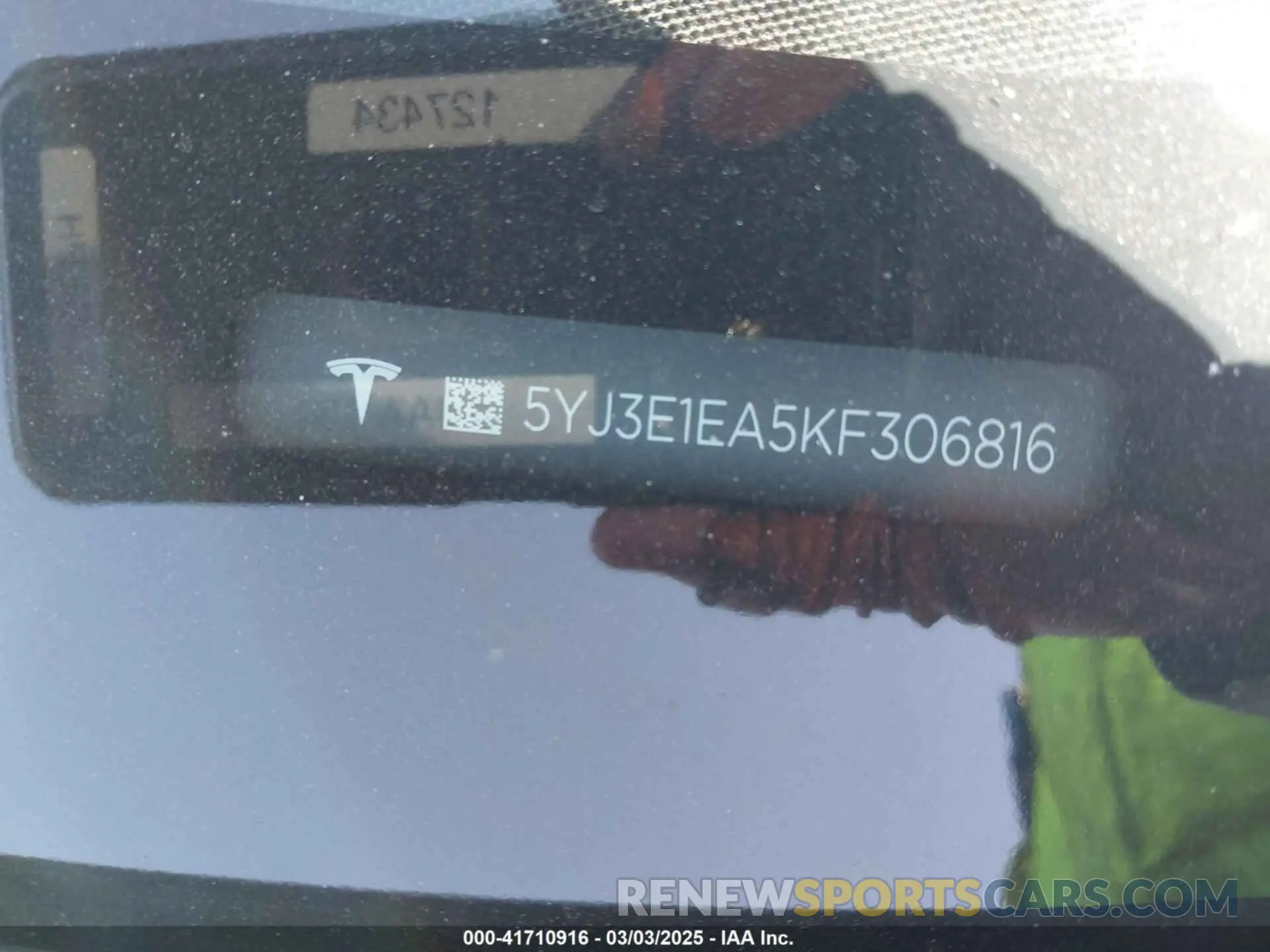 9 fotografías del automóvil dañado 5YJ3E1EA5KF306816 TESLA MODEL 3 2019