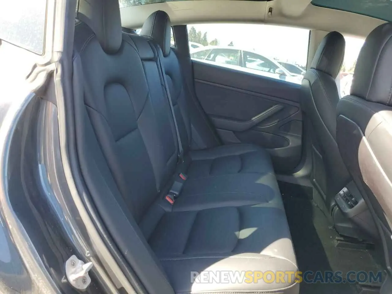 10 fotografías del automóvil dañado 5YJ3E1EA5KF307447 TESLA MODEL 3 2019