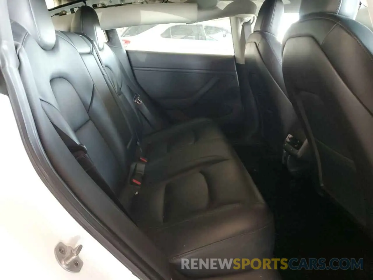 10 fotografías del automóvil dañado 5YJ3E1EA5KF310252 TESLA MODEL 3 2019