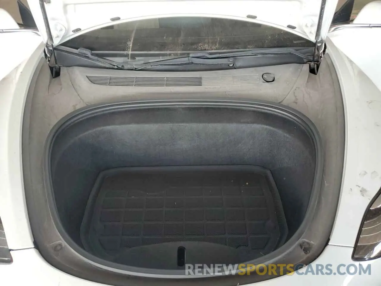 11 fotografías del automóvil dañado 5YJ3E1EA5KF310252 TESLA MODEL 3 2019