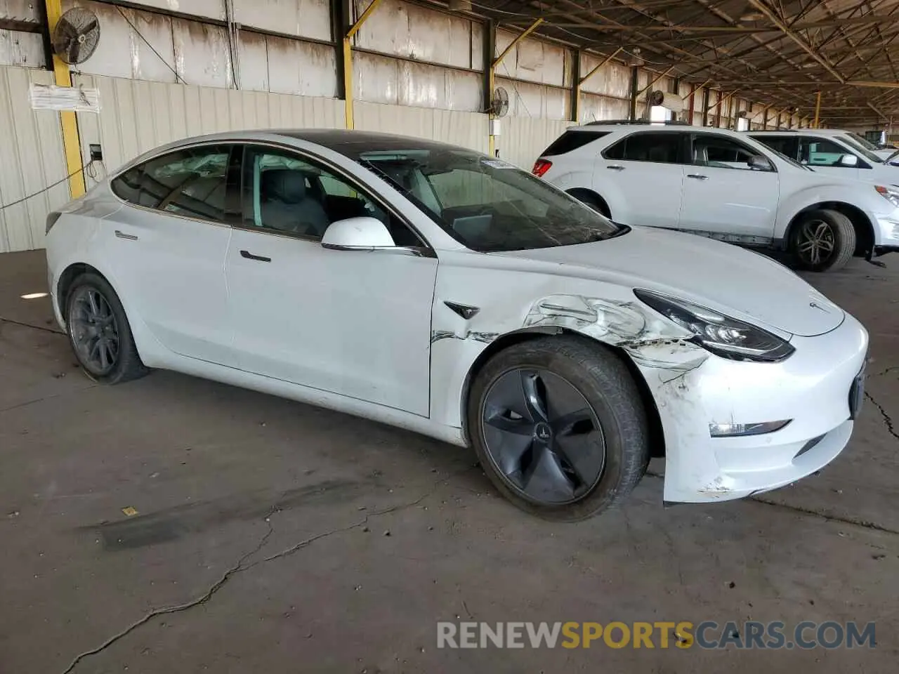 4 fotografías del automóvil dañado 5YJ3E1EA5KF310252 TESLA MODEL 3 2019