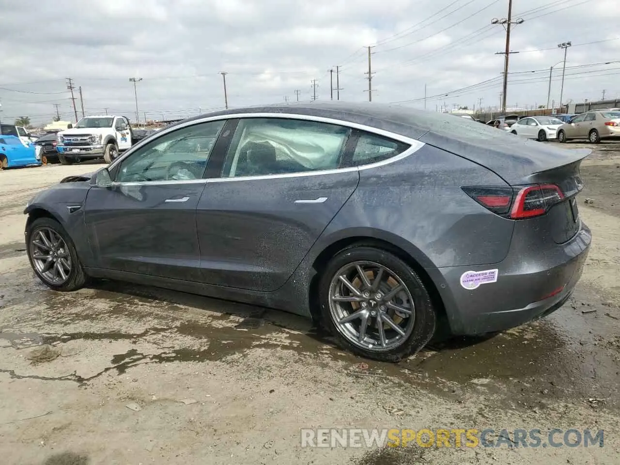 2 fotografías del automóvil dañado 5YJ3E1EA5KF331294 TESLA MODEL 3 2019