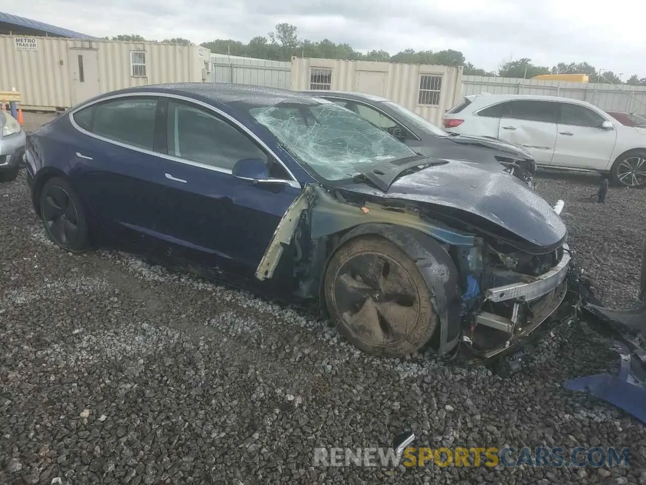 4 fotografías del automóvil dañado 5YJ3E1EA5KF411789 TESLA MODEL 3 2019