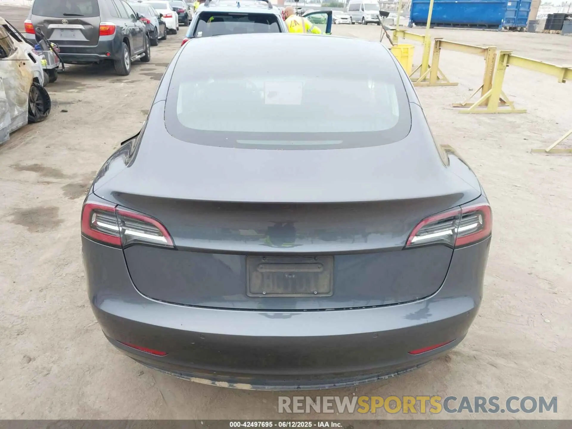 15 fotografías del automóvil dañado 5YJ3E1EA5KF412599 TESLA MODEL 3 2019