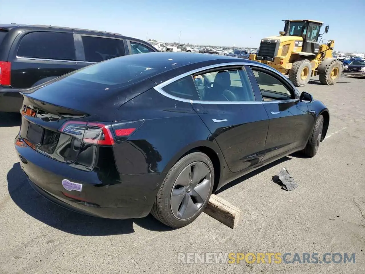 3 fotografías del automóvil dañado 5YJ3E1EA5KF416037 TESLA MODEL 3 2019