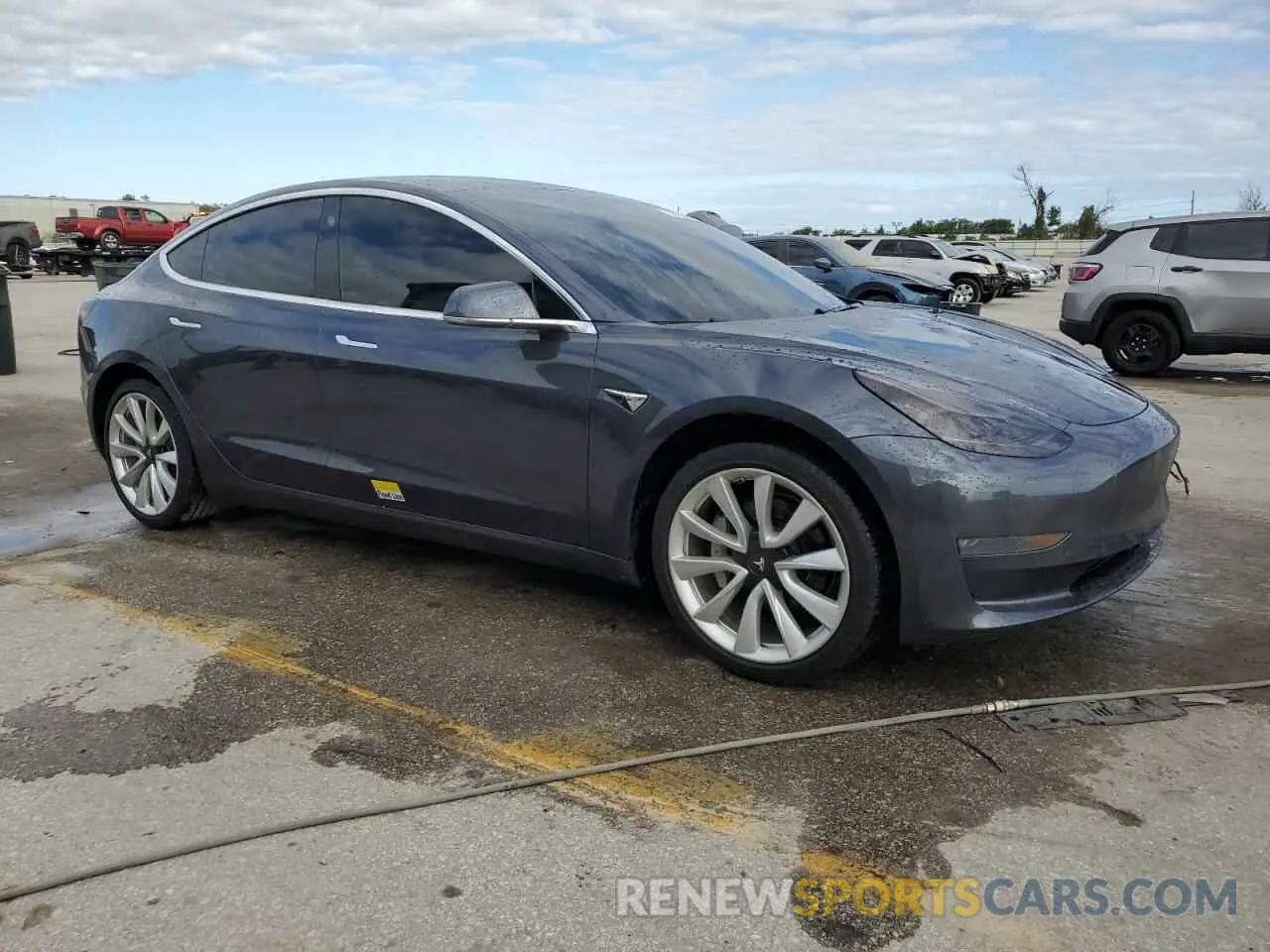 4 fotografías del automóvil dañado 5YJ3E1EA5KF417611 TESLA MODEL 3 2019
