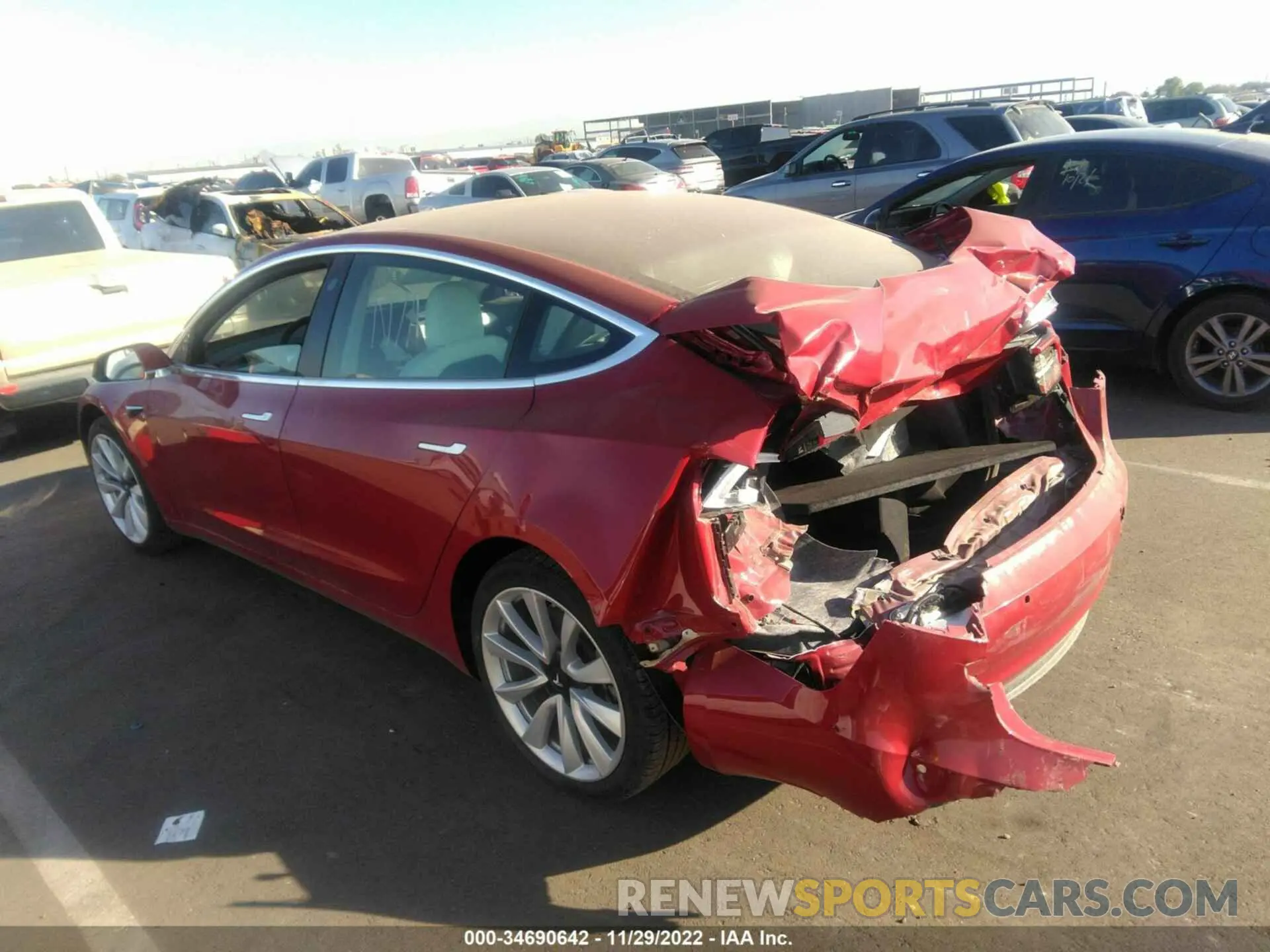 3 fotografías del automóvil dañado 5YJ3E1EA5KF432061 TESLA MODEL 3 2019