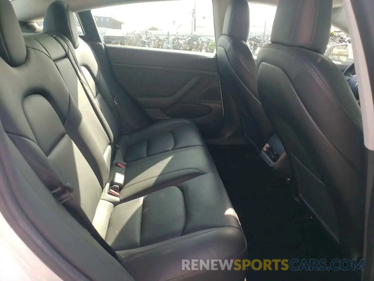 10 fotografías del automóvil dañado 5YJ3E1EA5KF485116 TESLA MODEL 3 2019