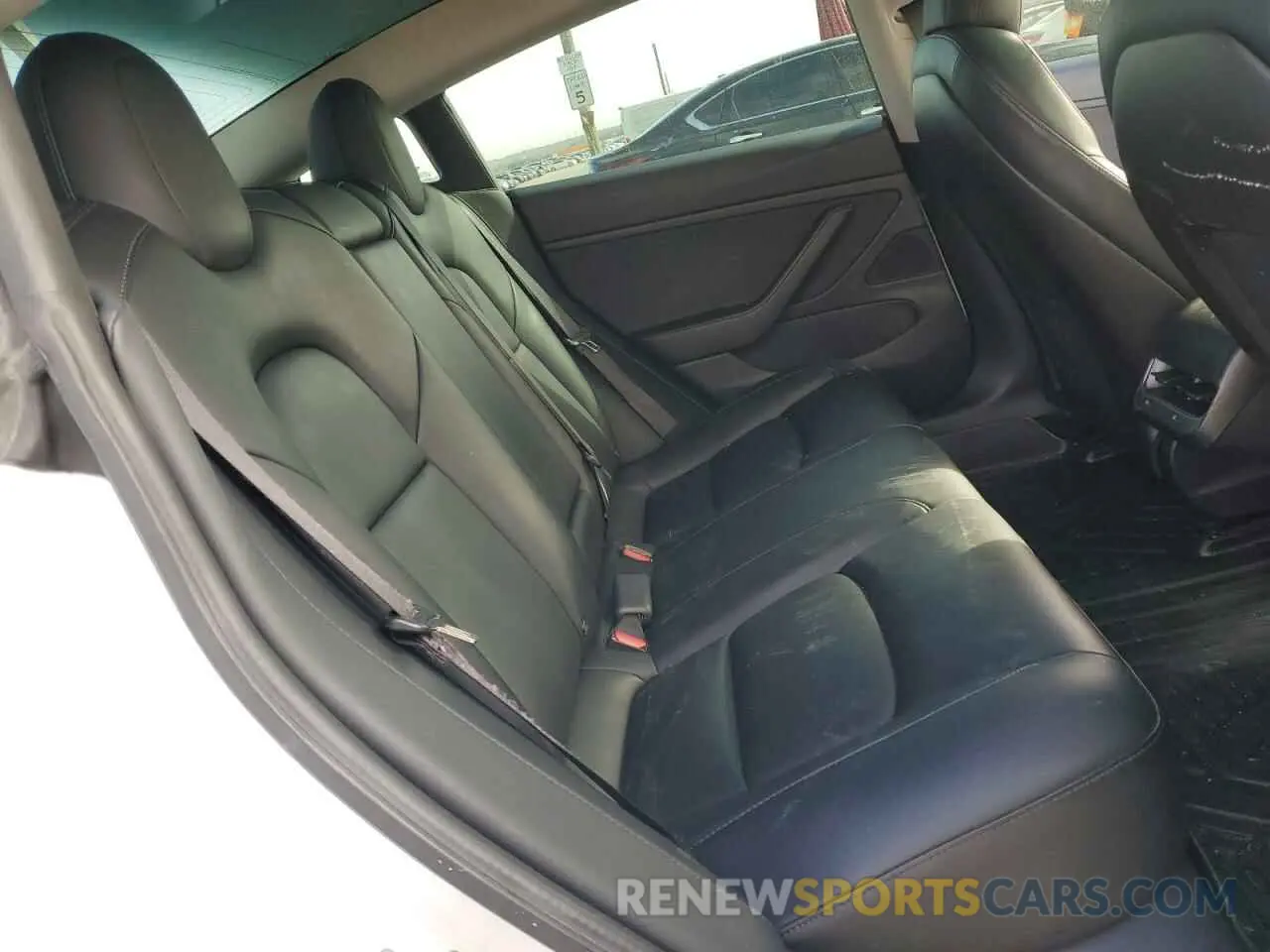 10 fotografías del automóvil dañado 5YJ3E1EA5KF485570 TESLA MODEL 3 2019