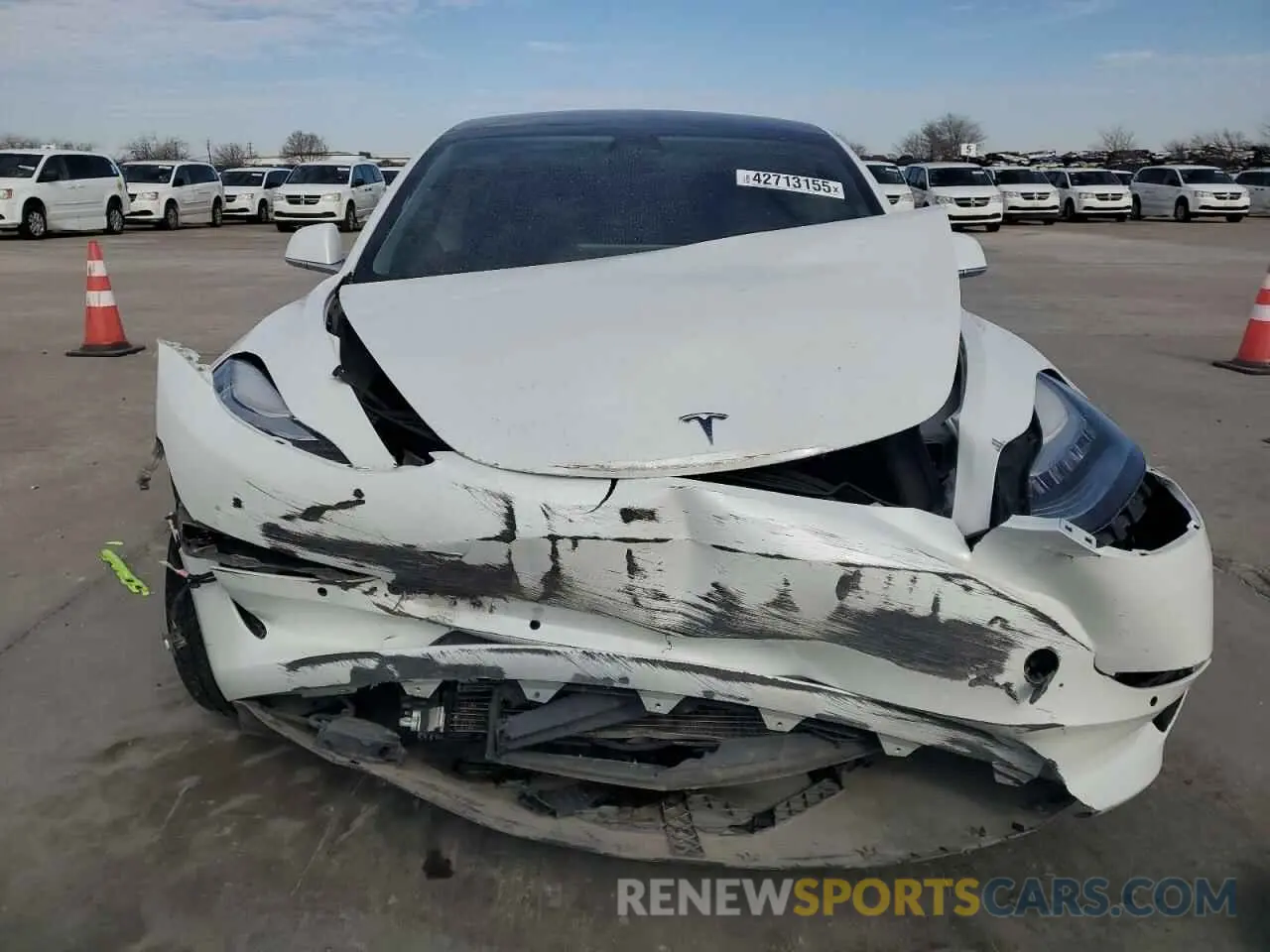 5 fotografías del automóvil dañado 5YJ3E1EA5KF485570 TESLA MODEL 3 2019