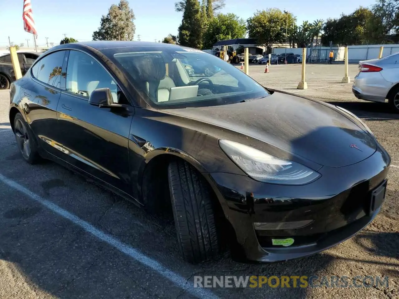 4 fotografías del automóvil dañado 5YJ3E1EA6KF190039 TESLA MODEL 3 2019