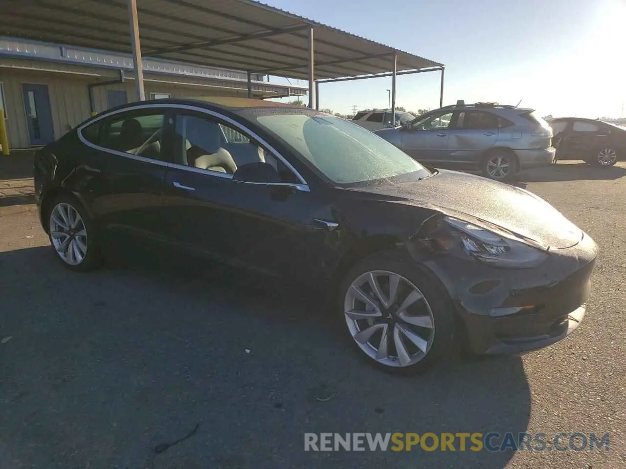 4 fotografías del automóvil dañado 5YJ3E1EA6KF436152 TESLA MODEL 3 2019