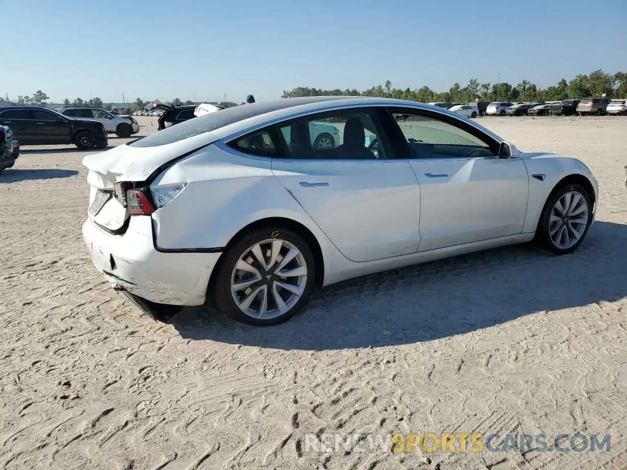 3 fotografías del automóvil dañado 5YJ3E1EA6KF476649 TESLA MODEL 3 2019