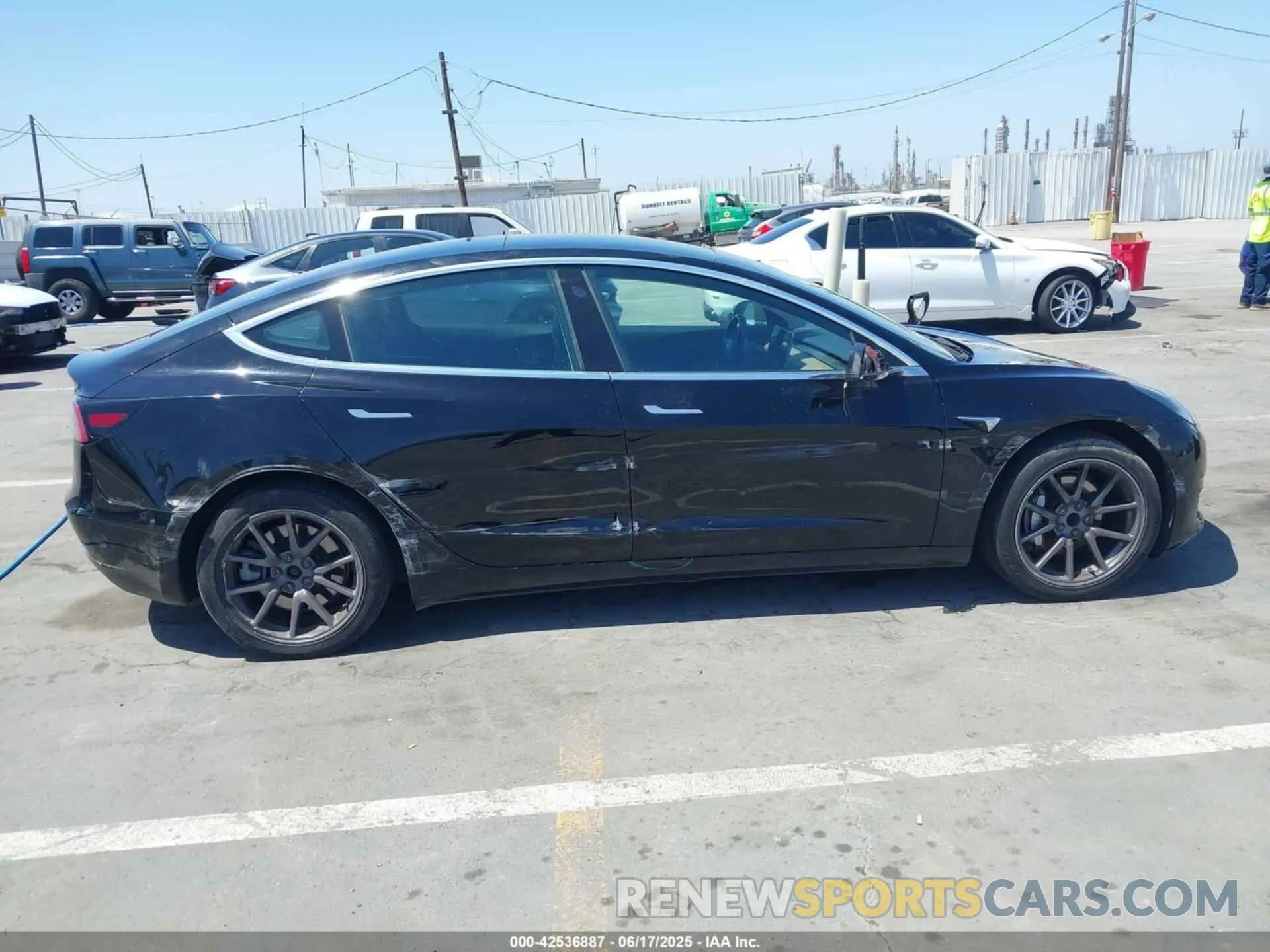 13 fotografías del automóvil dañado 5YJ3E1EA7KF306638 TESLA MODEL 3 2019