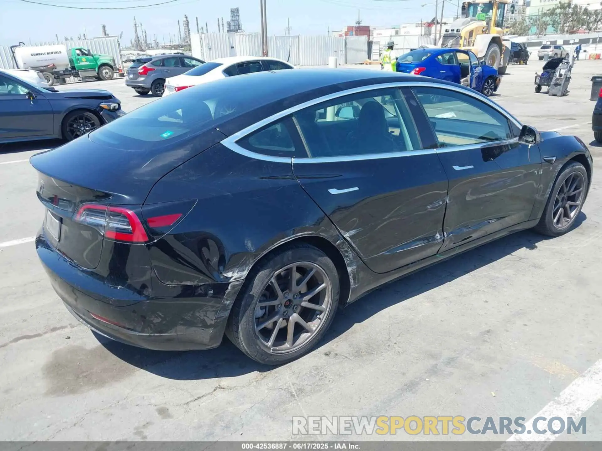 4 fotografías del automóvil dañado 5YJ3E1EA7KF306638 TESLA MODEL 3 2019