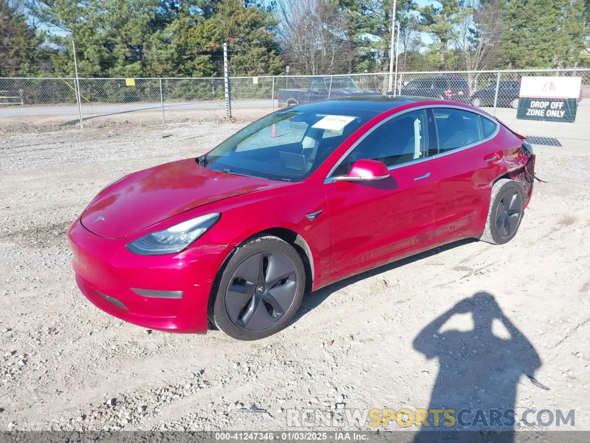 2 fotografías del automóvil dañado 5YJ3E1EA7KF307174 TESLA MODEL 3 2019